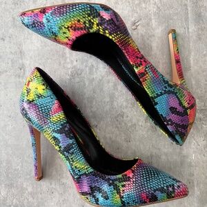 Olivia Ferguson Multi-Color Neon Rainbow Snake Print Stiletto Heels Size 9